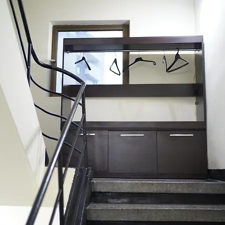 Hostel Plovdiv ホステル *